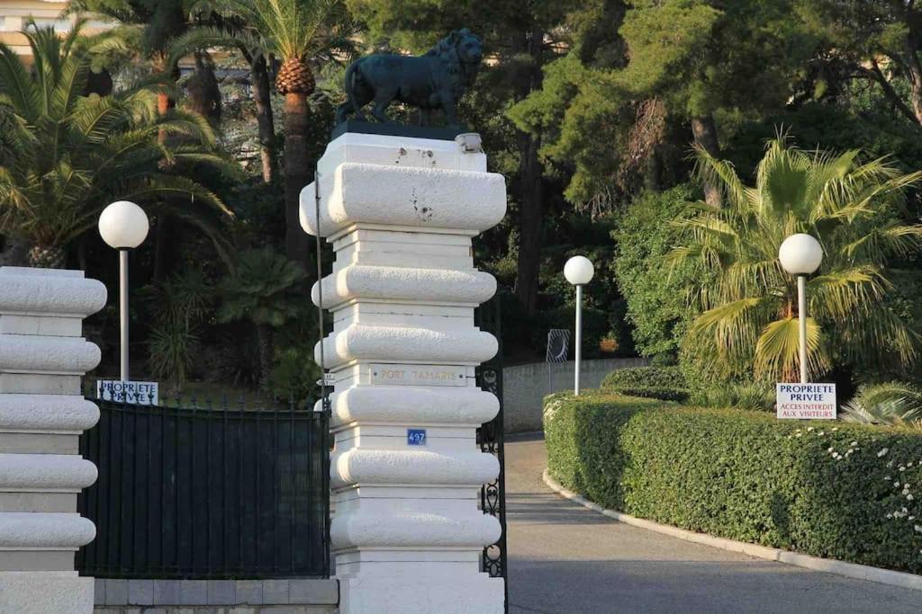 Le Titanic La Seyne-sur-Mer Exterior foto